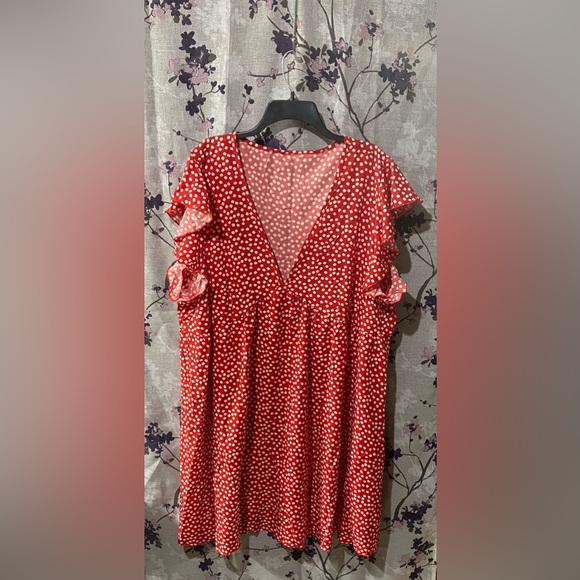 Dresses & Skirts - Cute red dress NWOT